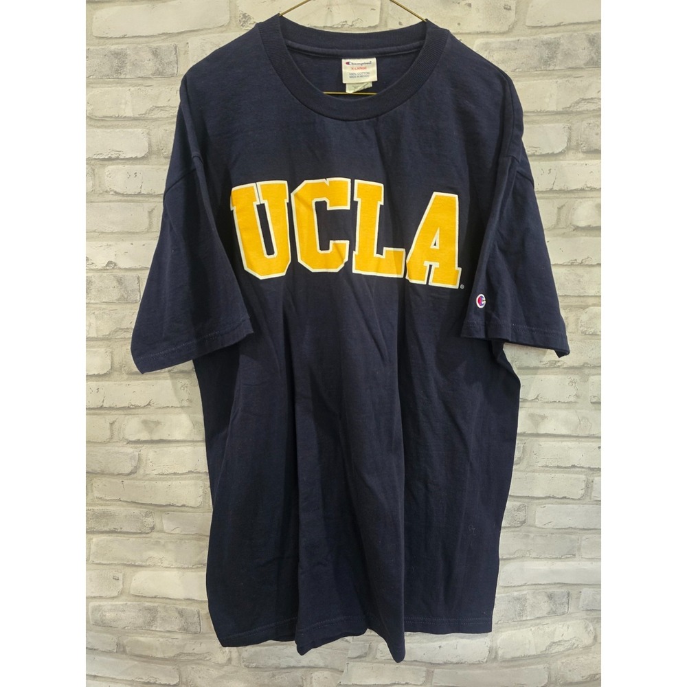 UCLA Bruins Men's Size XL Men's Champion T-Shirt Navy Yellow Crewneck